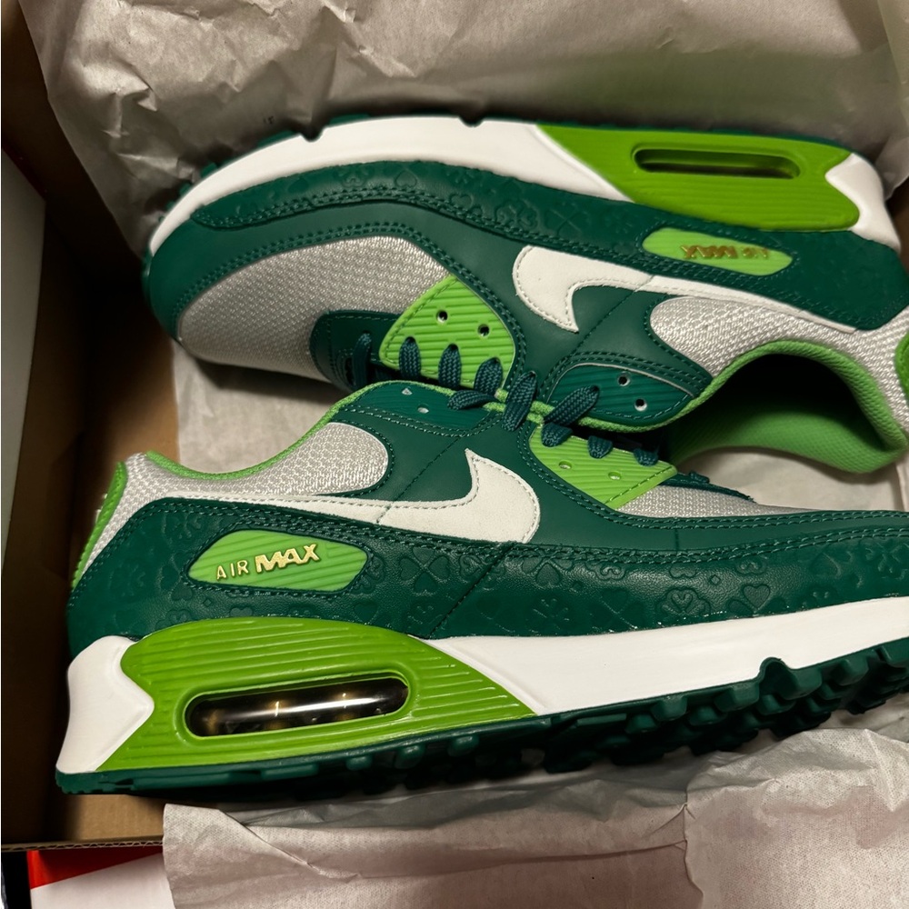 Nike Air Max Green and White Sneakers
